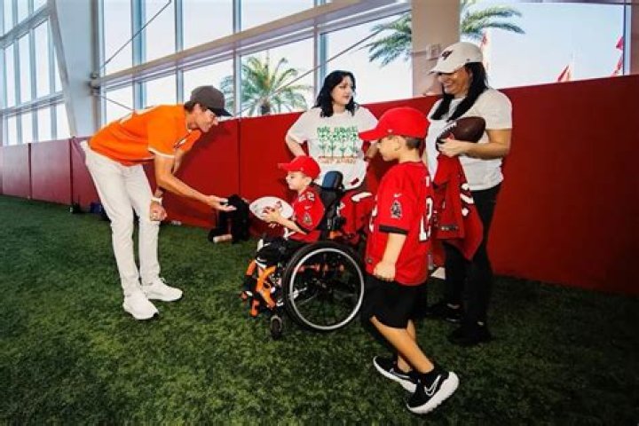 
Tom Brady Makes ‘Dream Come True’ by Meeting 7-Year-Old Boy with Rare Genetic Condition 
