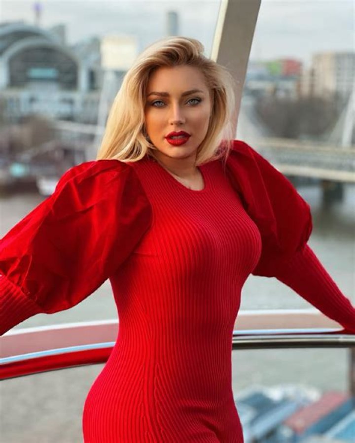 
Yulia Height, Weight, Net Worth, Age, Birthday, Wikipedia, Who, Nationality, Biography 